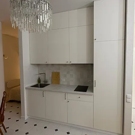 світлі біля моря з терасою Apartment *